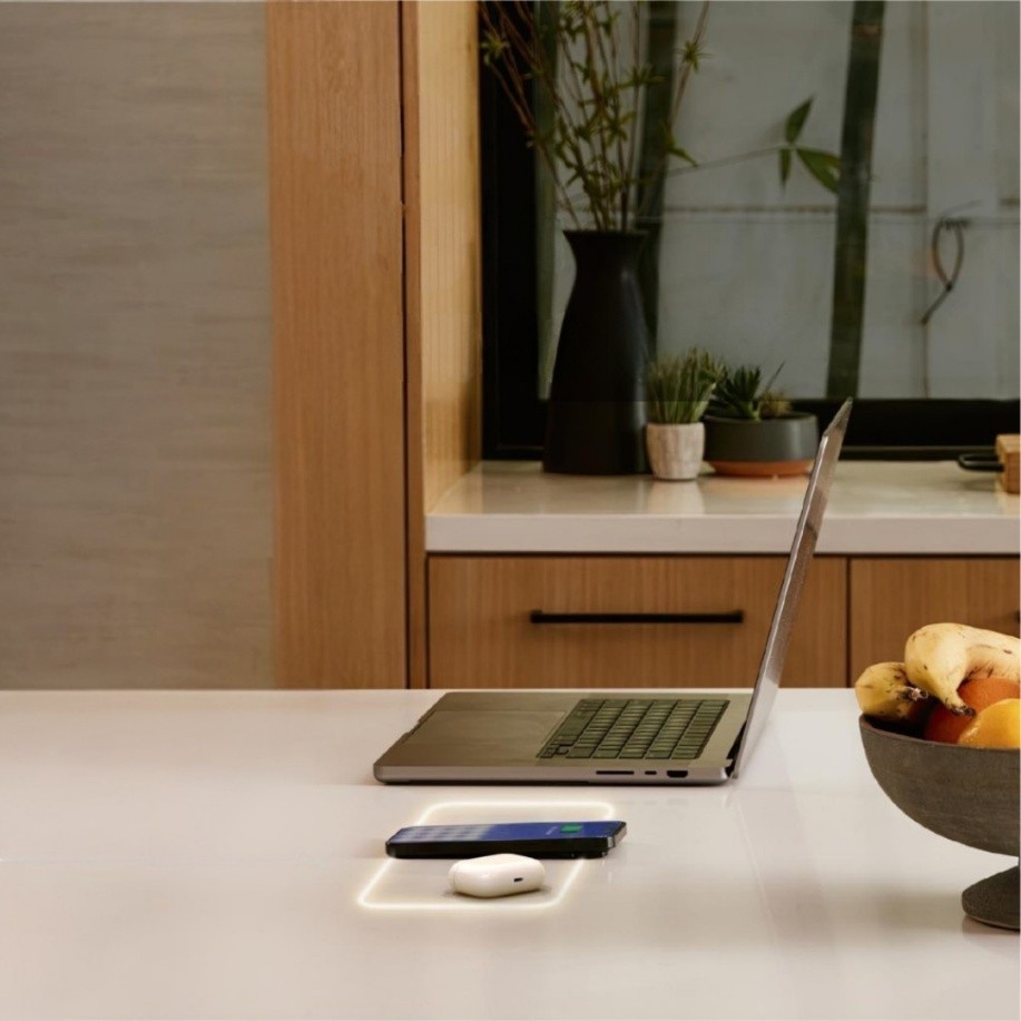 Sideview of laptop on kitchen island