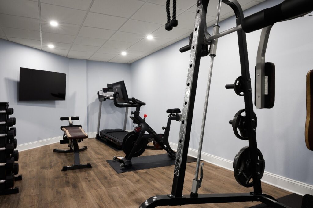 Bonus room with gym equipment